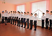 Воспитанники выполняют команды
